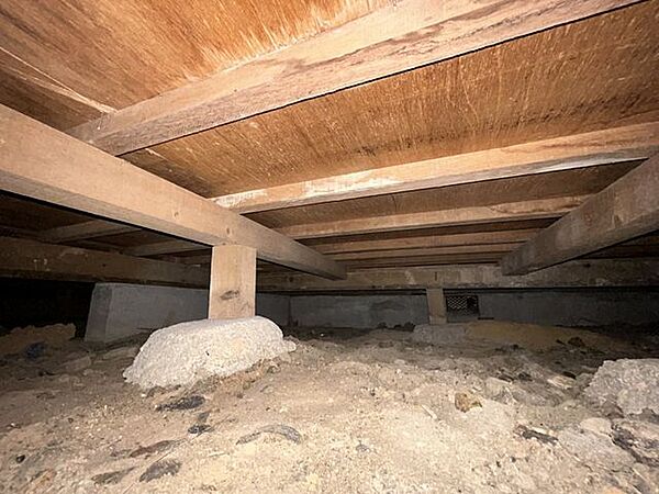 中古住宅の3大リスクである、雨漏り、主要構造部分の欠陥や腐食、給排水管の漏水や故障を2年間保証します。