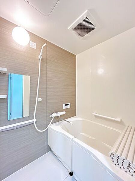 浴室を拡大表示