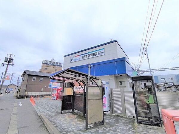 新木曽川駅(名鉄 名古屋本線) 【周辺】名鉄名古屋本線「新木曽川駅」徒歩約37分（約2900m）。お車であれば約8分で到着する距離です。