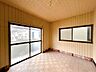 洋室：【リフォーム中】洋室　家族の分だけお部屋の使い方も様々。戸建てならではの贅沢なお部屋の使い方で日々の暮らしを充実させてください。