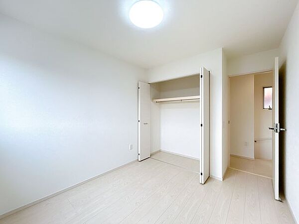 2階西側5帖洋室　ライフステージに合わせた使い方で日々の暮らしを充実させてください。