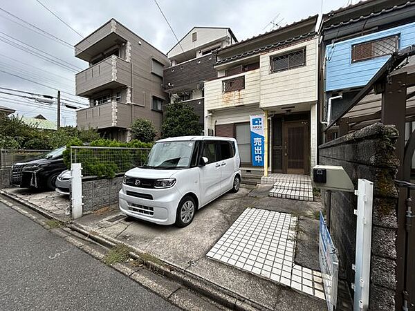 売主として累計10万戸以上の住宅をリフォームして販売してきた経験に基づき、一戸一戸、土地や建物に合わせてリフォームを行っています。ぜひとも現地でご確認ください。