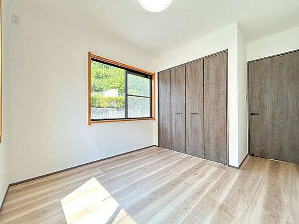 【リフォーム済】1階北側のお部屋は和室から洋室へリフォームいたしました。