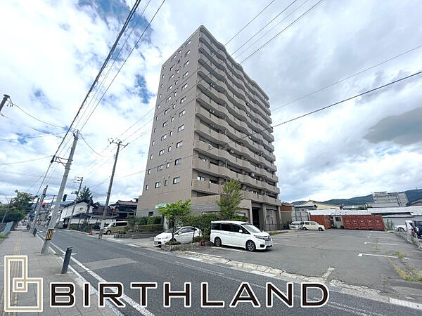apartment 福島県会津若松市上町3-5
地図を見る
