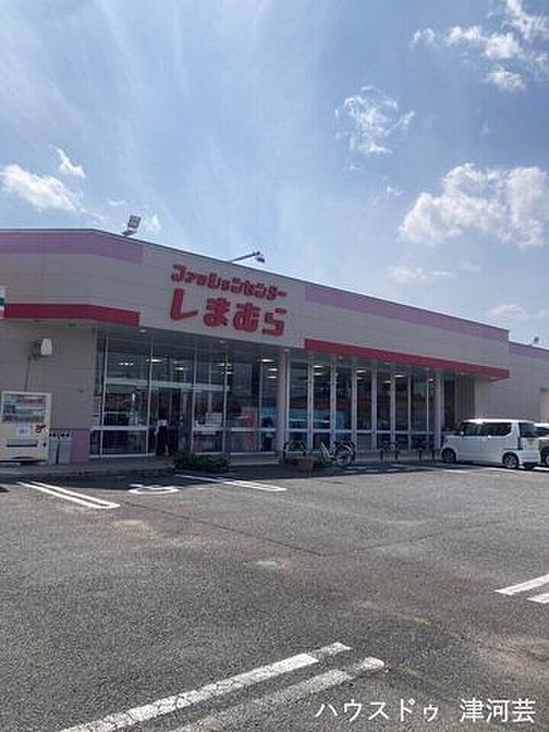 ファッションセンターしまむら芸濃店営業時間/10:00〜19:00定休日/なしショップ形態:アパレル総合取扱カテゴリ:メンズ、レディース、キッズ/ベビー駐車場/有 6670m