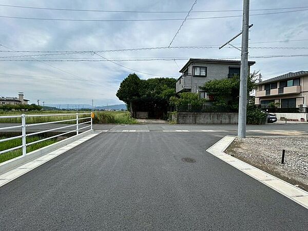 前面道路含む現地写真