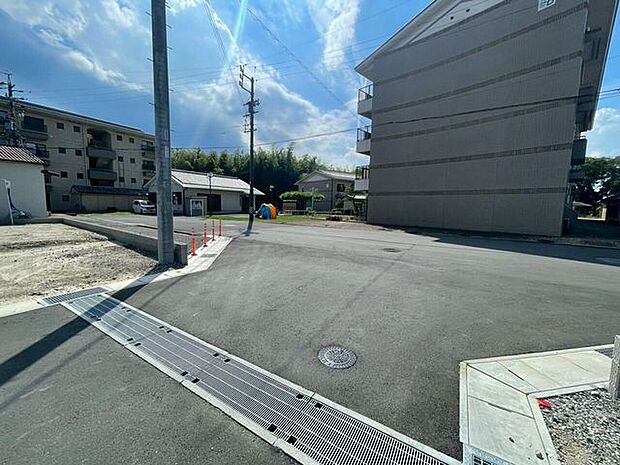 前面道路含む現地写真