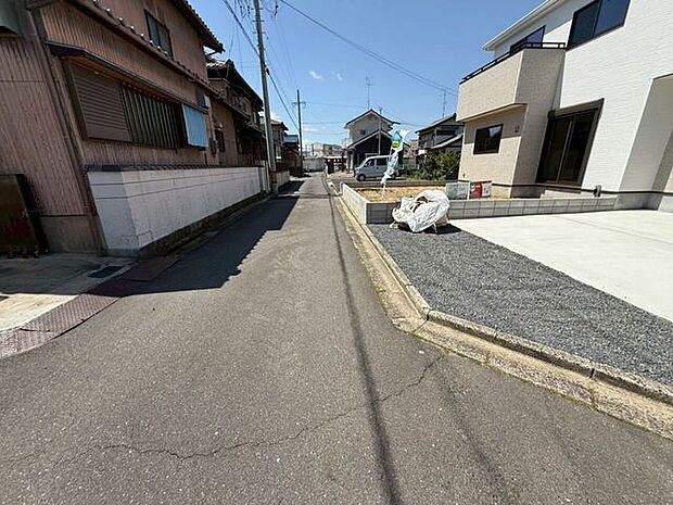 前面道路含む現地写真