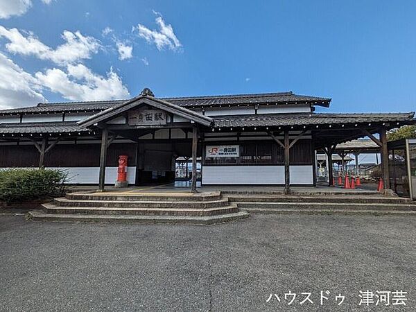 JR一身田駅 2810m