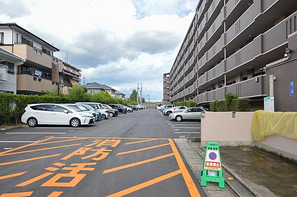 【駐車場】敷地内駐車場1台承継可能です！