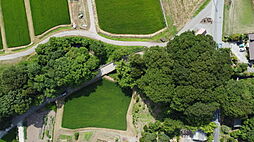 小川と森林に囲まれたプライベート空間、キャンプや趣味の拠点にの土地画像