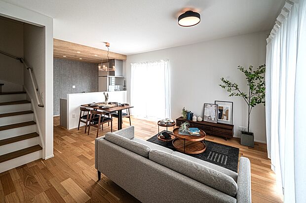 生活動線が良く、使いやすさと快適さを両立しています※掲載写真は同一モデルの施工事例です。本物件とは仕様・設備・色等が異なる場合があります