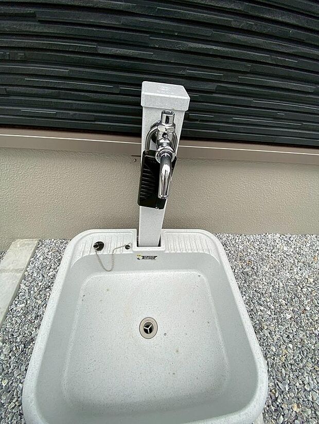 外水栓※掲載写真は同一モデルの施工事例です。本物件とは仕様・設備・色等が異なる場合があります