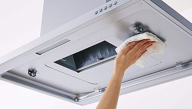 掃除もしやすいデザイン性のあるフラットタイプレンジフード※掲載写真は同一モデルの施工事例です。本物件とは仕様・設備・色等が異なる場合があります