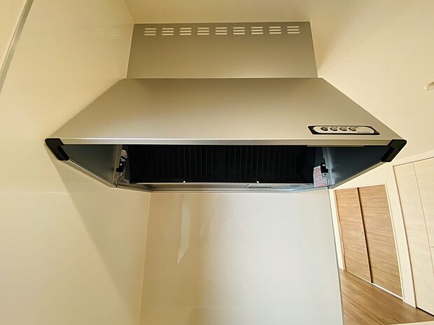 換気扇※掲載写真は同一モデルの施工事例です。本物件とは仕様・設備・色等が異なる場合があります