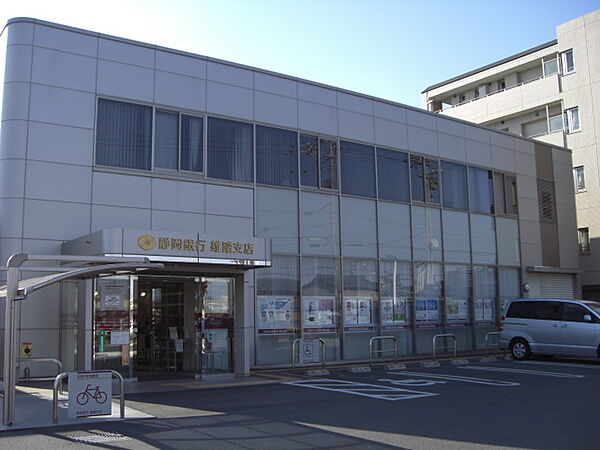 静岡銀行雄踏支店（1351m）