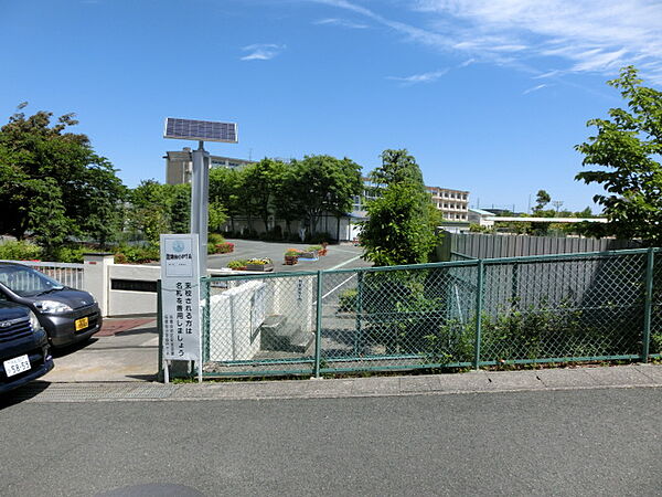 浜松市立佐鳴台小学校（446m）