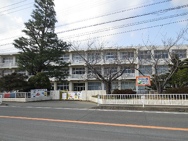 湖西市立岡崎小学校（1787m）
