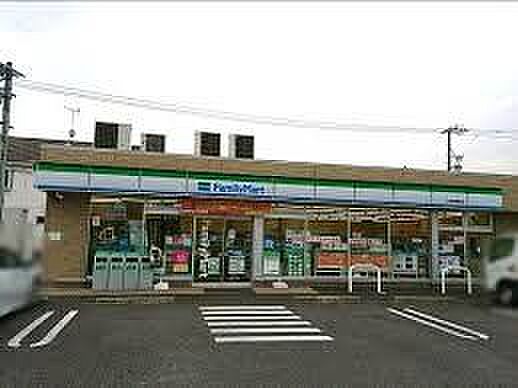 ファミリーマート大府大東町店 徒歩6分。 480m