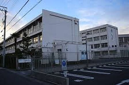 春日井市立知多中学校 徒歩14分。 1120m
