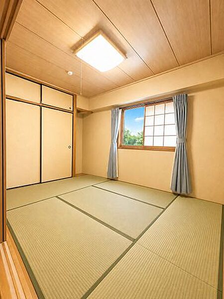◇リビングに繋がる和室◇押入ありで収納できます◇窓ありで通風良好です※AI加工画像につき、一部現況と異なります。