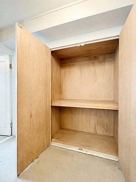 ◇廊下に物入ありで収納できます※AI加工画像につき、一部現況と異なります。