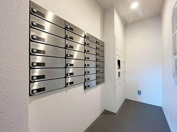 ◇不在時も荷物の受け取りができる便利な宅配ボックス完備