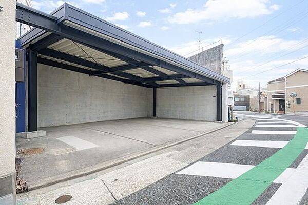 ◆普通車2台、軽自動車1台駐車可能※AI加工画像につき、一部現況と異なります。