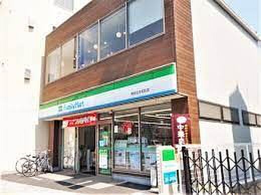 ファミリーマート熱田五本松町店 徒歩4分。 320m