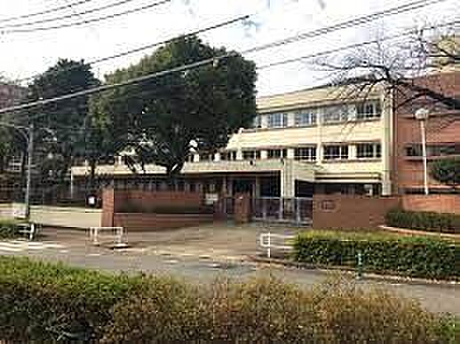 名古屋市立栄小学校 徒歩4分。 320m