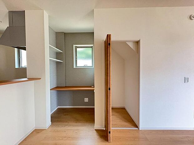 【2025年7月撮影】リビング収納&スタディカウンター