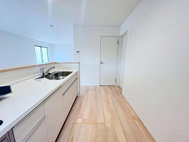 【2025年10月撮影/建築中】