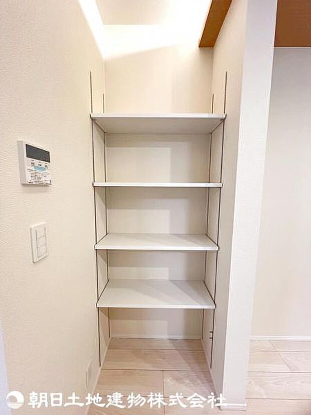 【2026年1月撮影】リビング可動棚