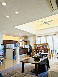 八王子七国1丁目 4LDKのリビング/ダイニング