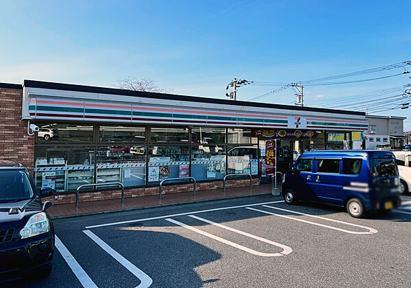 セブンイレブン大村須田ノ木町店徒歩9分（約700m）