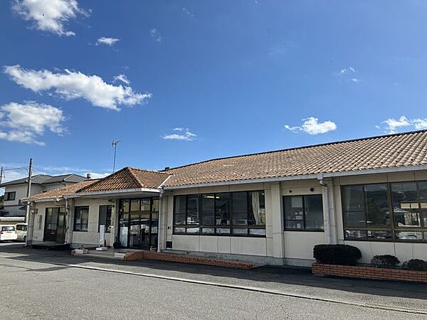 土山保育園 1620m