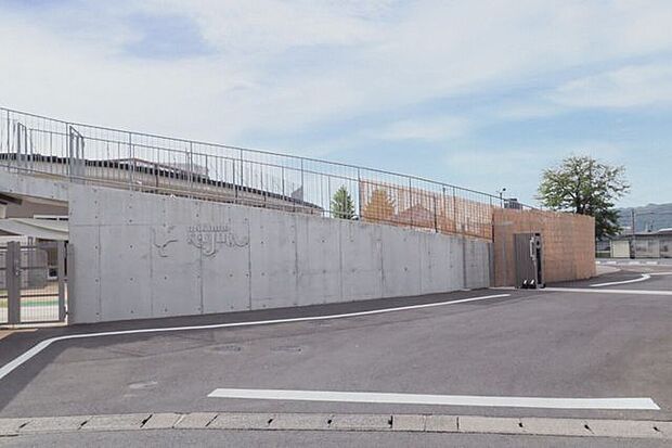 三雲くじら保育園 540m