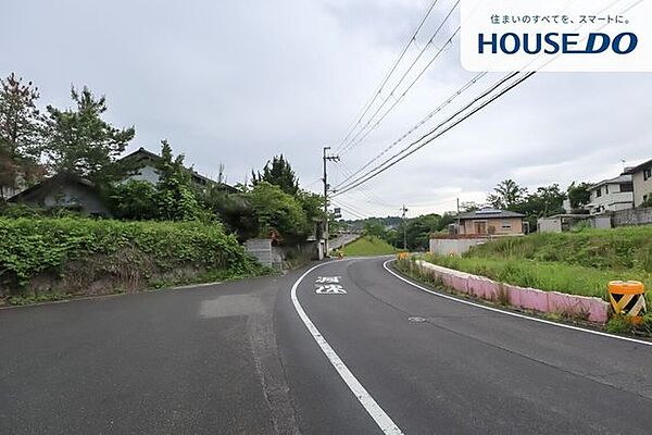 保育園・小学校が近く、子育てファミリーにぴったりの立地です。