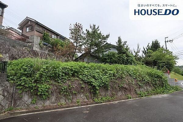 利便性と穏やかな住環境を兼ね備えた理想の場所です。