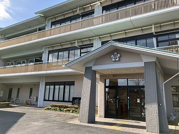 貴生川小学校 1490m