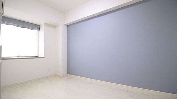 ※こちらの写真は家具消し等の加工を行っております。