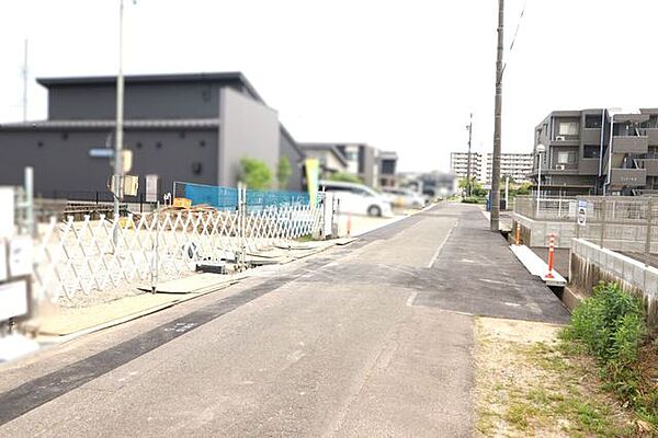 前面道路含む現地写真