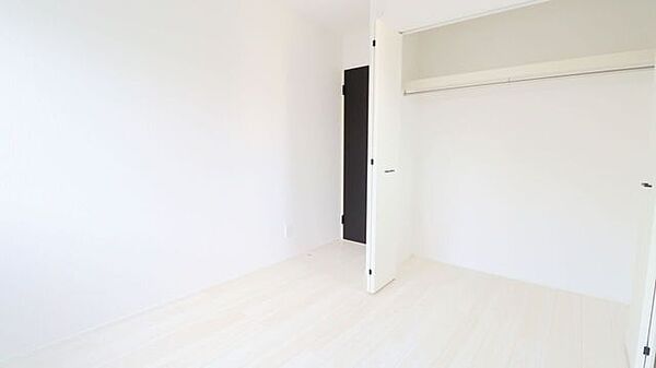 2F　5.25帖　洋室(1)