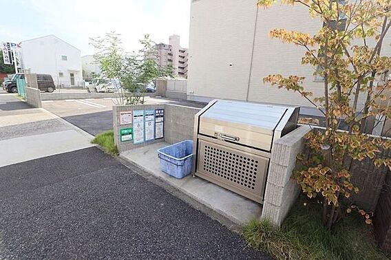 共用ごみ捨て場