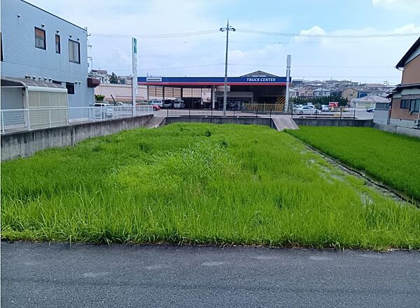 近隣商業施設多数で生活至便の立地です♪