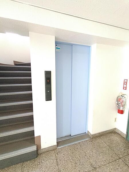 エレベーター