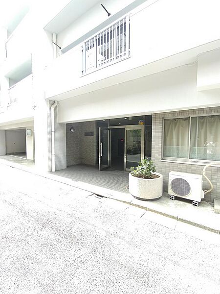 エントランスアプローチ