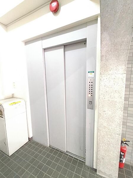 エレベーター