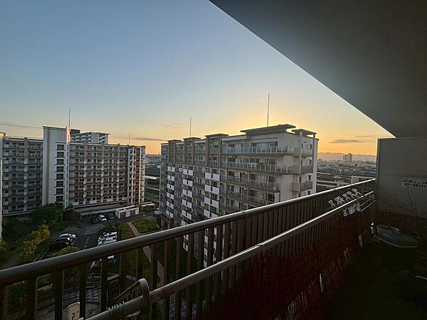 夕焼けが綺麗で、リラックスタイムにいかがでしょうか。