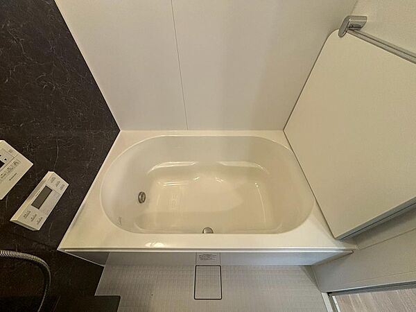 ゆったりと脚を延ばして、日々の疲れを癒せます。